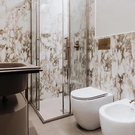 Plaza View Luxury Apartment, אלבה