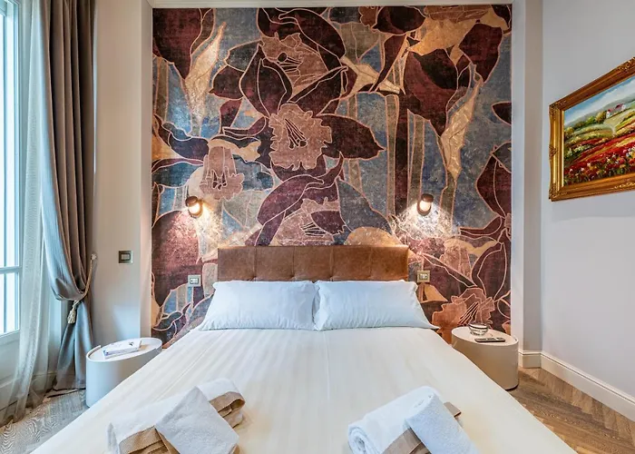 Plaza View Luxury Apartment,