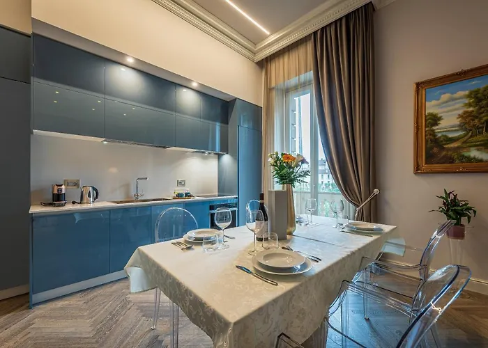 Plaza View Luxury Apartment, דירה *